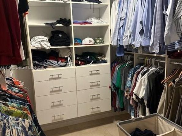 3089 SW 21st St 3089, Miami FL 33145