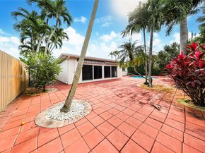 19420 NE 19th Pl, Miami FL 33179