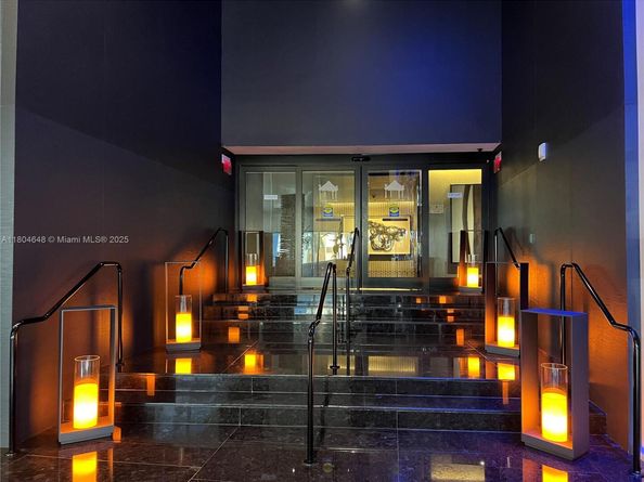 1800 S Ocean Dr 2006, Hallandale Beach FL 33009