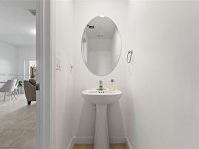 12204 NW 23rd Ct, Miami FL 33167