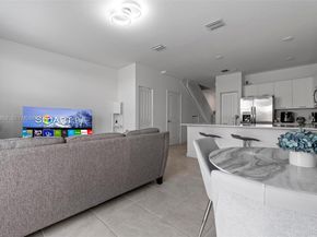 12204 NW 23rd Ct, Miami FL 33167