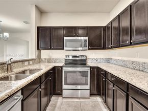 17161 SW 96th St, Miami FL 33196