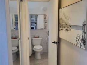 4700 NW 35th St 610, Lauderdale Lakes FL 33319