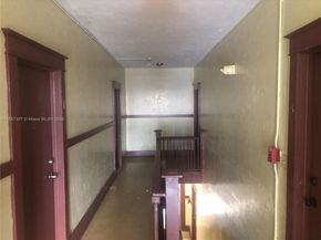 125 NW 7th Ave, Miami FL 33128