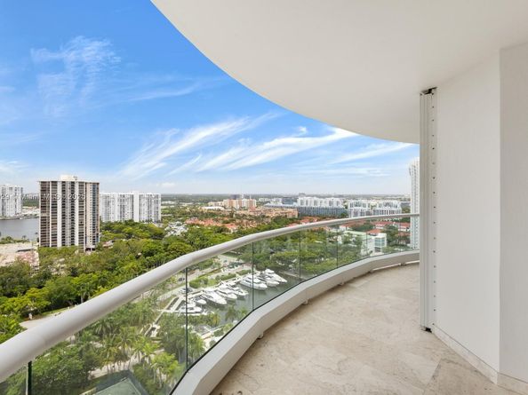 7000 Island Blvd 2202, Aventura FL 33160