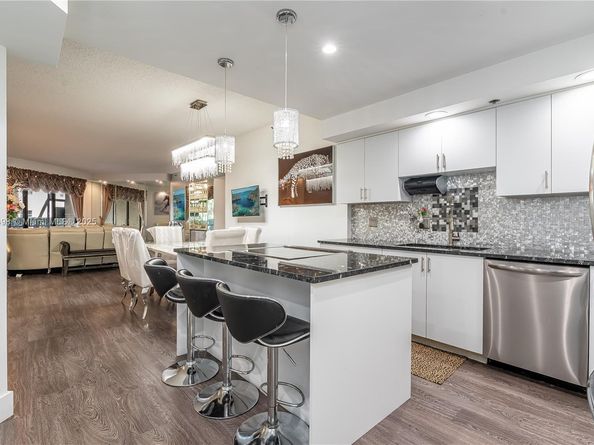 7300 Radice Ct 109, Lauderhill FL 33319