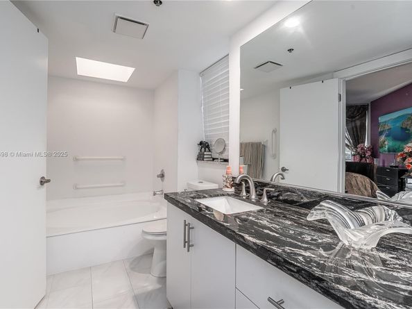 7300 Radice Ct 109, Lauderhill FL 33319