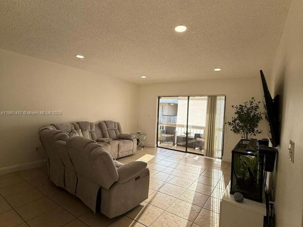 13785 SW 66th St 233C, Miami FL 33183
