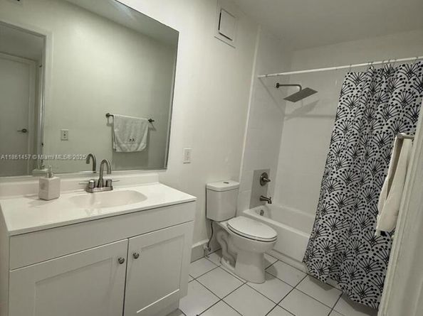 13785 SW 66th St 233C, Miami FL 33183