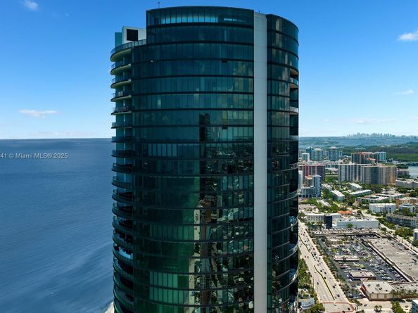 18555 Collins Ave 2003, Sunny Isles Beach FL 33160