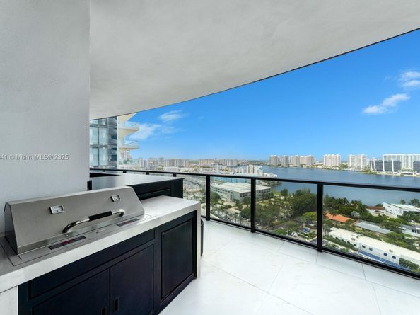 18555 Collins Ave 2003, Sunny Isles Beach FL 33160