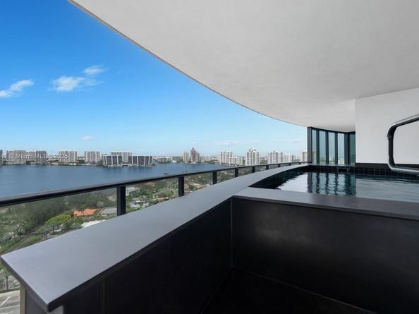 18555 Collins Ave 2003, Sunny Isles Beach FL 33160