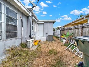 1317 N M St, Lake Worth FL 33460