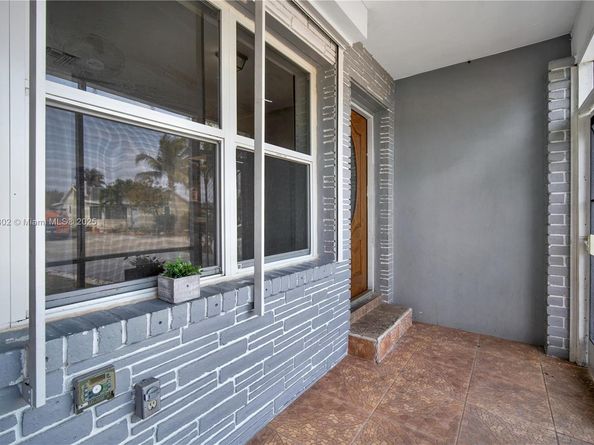 1317 N M St, Lake Worth FL 33460