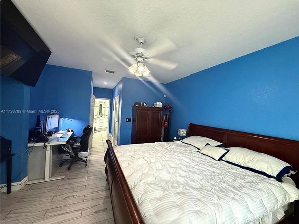 2602 Augusta Dr, Homestead FL 33035