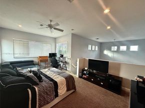 2602 Augusta Dr, Homestead FL 33035