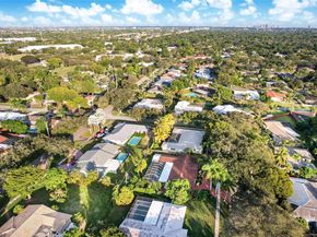 7201 NW 7th Ct, Plantation FL 33317