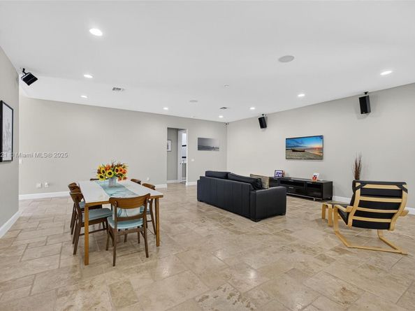 18369 Mellen Ln, Jupiter FL 33478