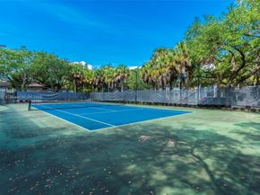 4235 N University Dr 115, Sunrise FL 33351