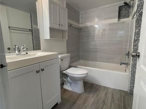 2173 NW 78th Ave 103, Pembroke Pines FL 33024