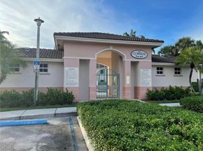 2173 NW 78th Ave 103, Pembroke Pines FL 33024