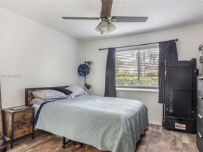 2173 NW 78th Ave 103, Pembroke Pines FL 33024