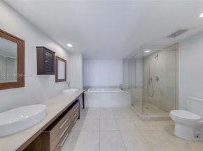 495 Brickell Ave 5205, Miami FL 33131