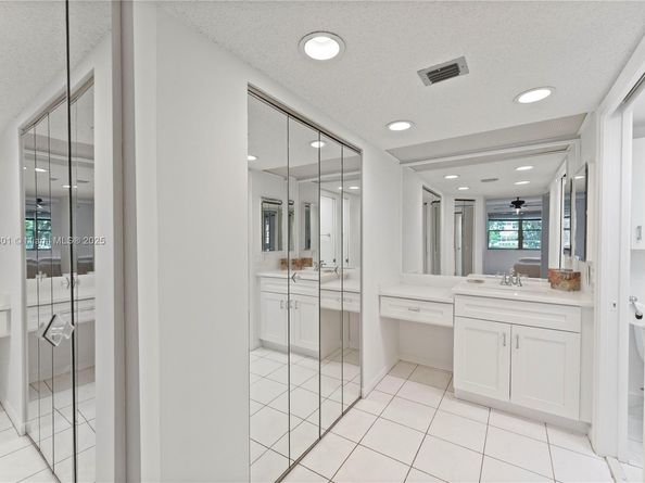 1704 Andros Isle C2, Coconut Creek FL 33066