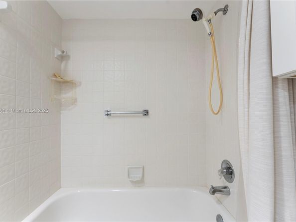 1704 Andros Isle C2, Coconut Creek FL 33066