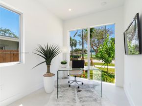734 NE 14th Ave, Fort Lauderdale FL 33304
