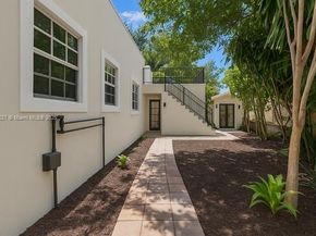 2953 SW 17th St, Miami FL 33145