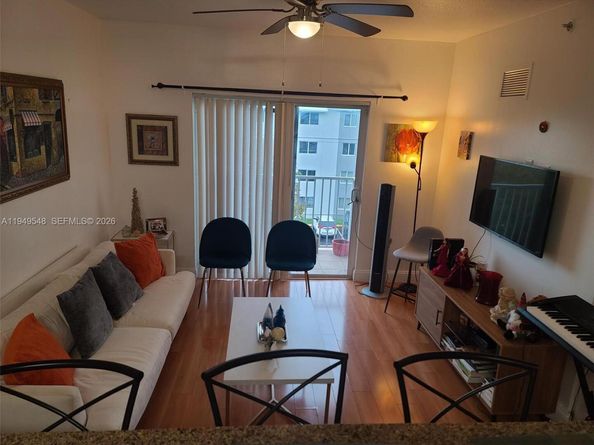 11060 SW 196th St 406, Cutler Bay FL 33157