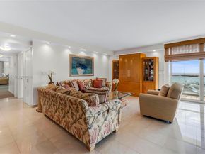 19707 Turnberry Way 22H, Aventura FL 33180