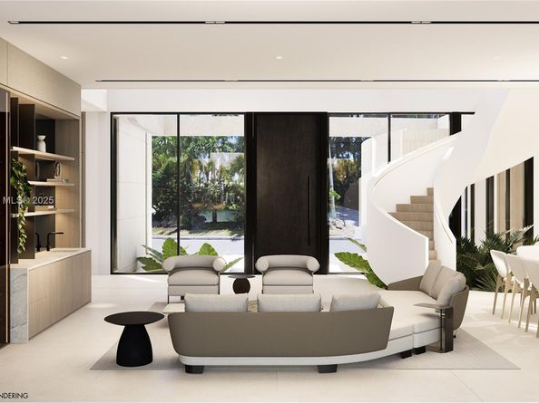 1015 S Southlake Dr, Hollywood FL 33019