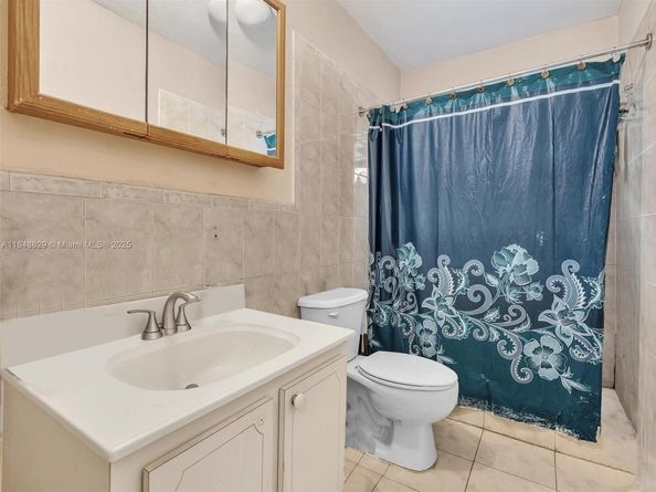17175 NE 21st Ave, North Miami Beach FL 33162