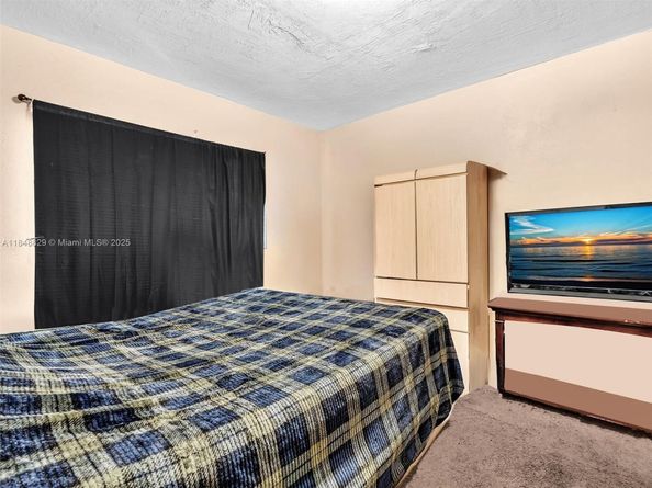 17175 NE 21st Ave, North Miami Beach FL 33162