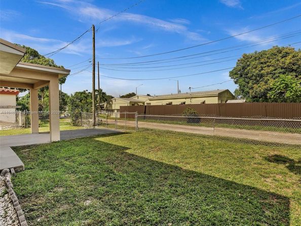 17175 NE 21st Ave, North Miami Beach FL 33162