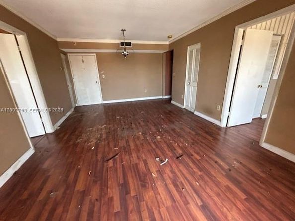 4713 NW 7th St 4101, Miami FL 33126