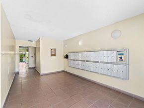 4713 NW 7th St 4101, Miami FL 33126