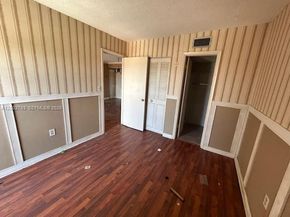 4713 NW 7th St 4101, Miami FL 33126