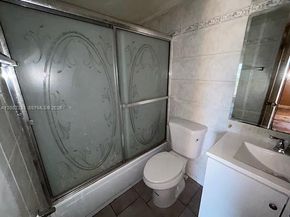 4713 NW 7th St 4101, Miami FL 33126