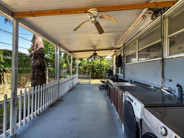 1715 SW 84th Ave, Miami FL 33155