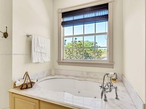 9076 SW 59th Ct, Pinecrest FL 33156