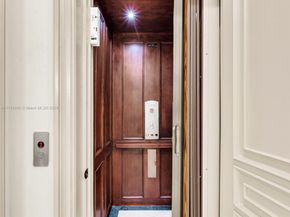 9076 SW 59th Ct, Pinecrest FL 33156