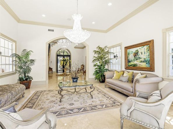 9076 SW 59th Ct, Pinecrest FL 33156