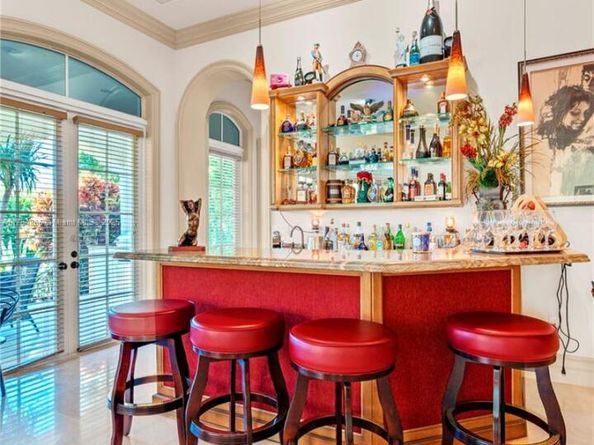 9076 SW 59th Ct, Pinecrest FL 33156