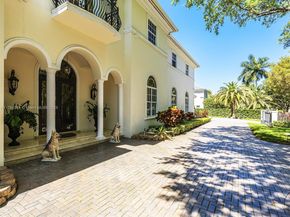 9076 SW 59th Ct, Pinecrest FL 33156