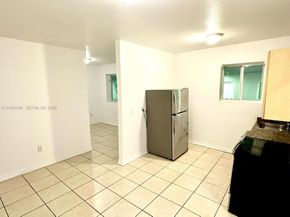 1021 NW 3rd St APT307, Miami FL 33128