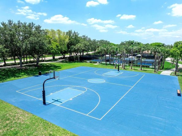 12539 NW 58th Mnr, Coral Springs FL 33076