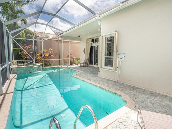 12539 NW 58th Mnr, Coral Springs FL 33076